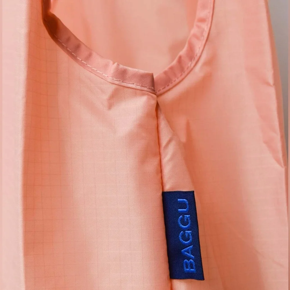 BAGGU Standard Reusable Bag, Pink Salt - Picture 3 of 5